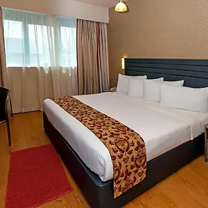  فندق Central Paris Hotel, Baniyas Square